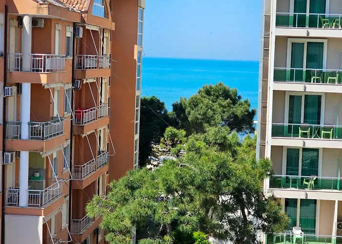 Blue Studio, Modern & Beachfront - By Beta Premium Golem (Tirana)