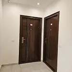 Blue Studio, Modern & Beachfront - By Beta Premium Appartamento