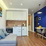 Appartamento Blue Studio, Modern & Beachfront - By Beta Premium *