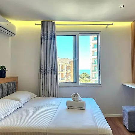 Apartmán Blue Studio, Modern & Beachfront - By Beta Premium *