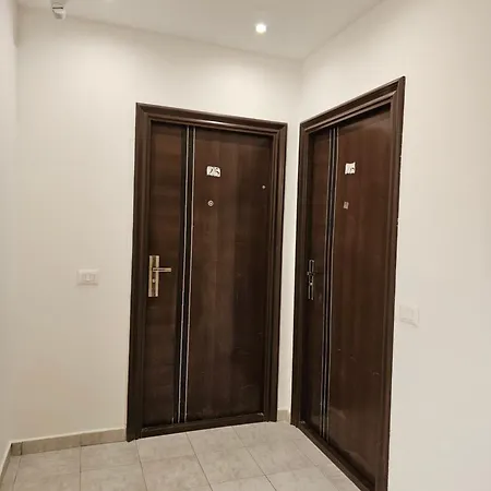 Blue Studio, Modern & Beachfront - By Beta Premium Apartment