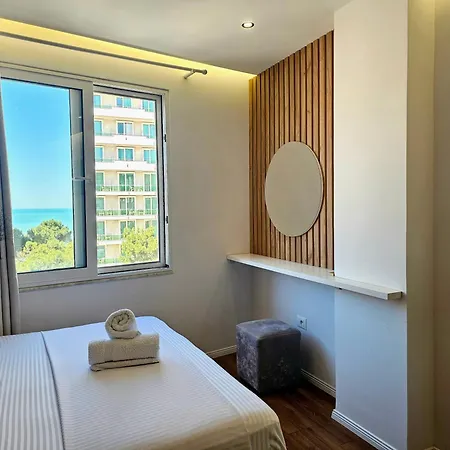 Apartment Blue Studio, Modern & Beachfront - By Beta Premium