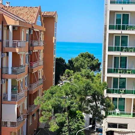 Blue Studio, Modern & Beachfront - By Beta Premium Golem (Tirana)